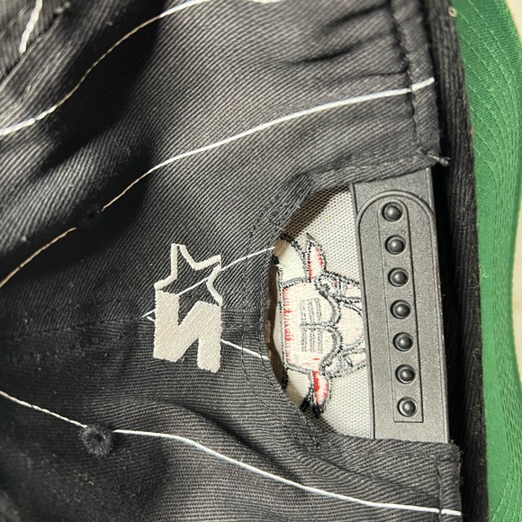 Vintage Pinstripe Chicago Bulls Snapback Hat - Picture 2 of 4